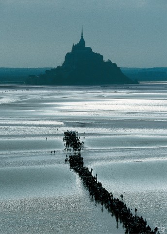 Photo In Mont Saint-Michel Bay, Manche par Philip Plisson