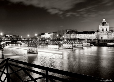 Photo Paris, Pont des Arts and Institut de France par Guillaume Plisson
