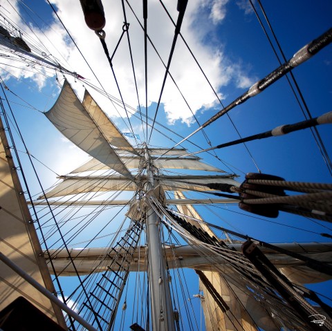 Photo Onboard the Belem, three-masted barque par Philip Plisson