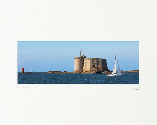 Photo Le château du Taureau en baie de Morlaix, Bretagne par Philip Plisson