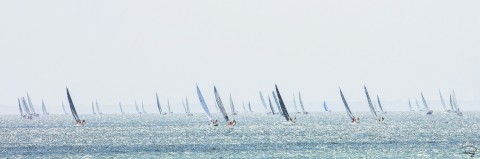 Photo Sailboats in regatta, upwind edge par Philip Plisson