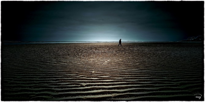 Photo Silhouette sur la plage par Philip Plisson