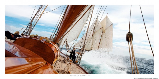Photo A bord de Mariquita, classique yacht par Philip Plisson