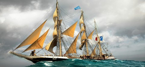 Photo The Belem, three-masted boat, all sails outside par Philip Plisson