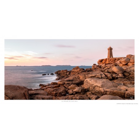 Le phare de Men Ruz, Côte de Granit Rose, Côtes d'Armor