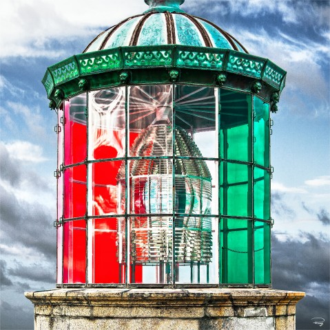 Photo The lantern of the Cordouan lighthouse, Gironde estuary par Philip Plisson