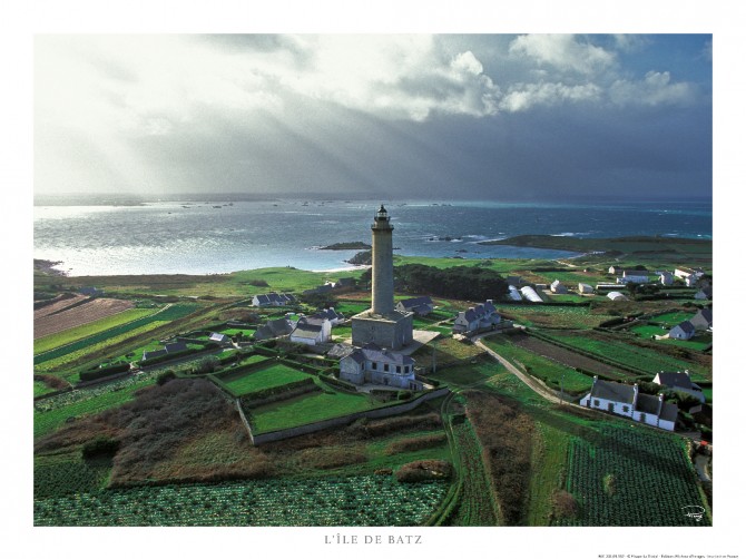 Photo Le phare de l'île de Batz, Finistère, Bretagne par Philip Plisson