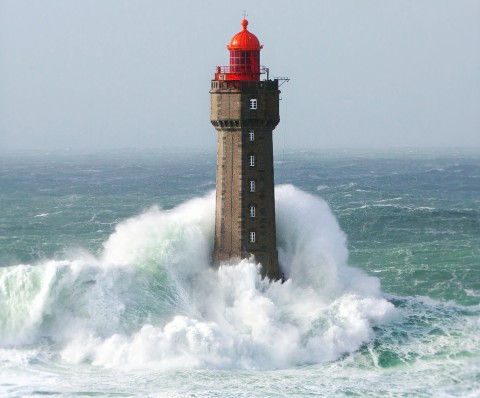 Photo The Jument Lighthouse, Ouessant, Brittany par Philip Plisson