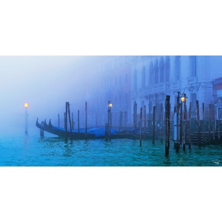 Les gondoles sous la brume, Venise