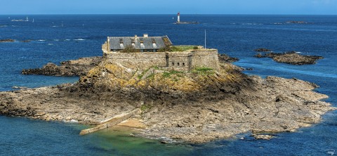 Photo Harbour Island in front of Dinard, Brittany par Philip Plisson