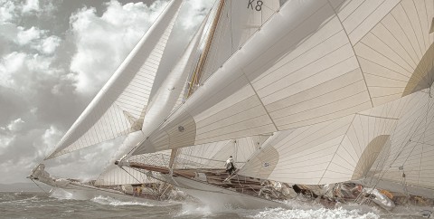 Photo Luffing Match - Astra and Candida par Philip Plisson