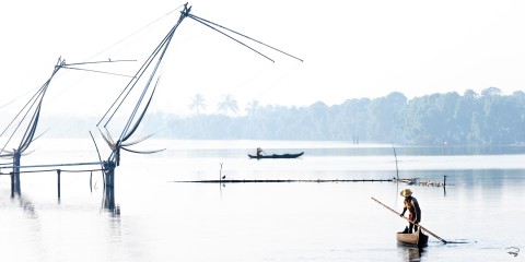 Photo Pêcheurs dans les Backwaters, Kerala par Philip Plisson