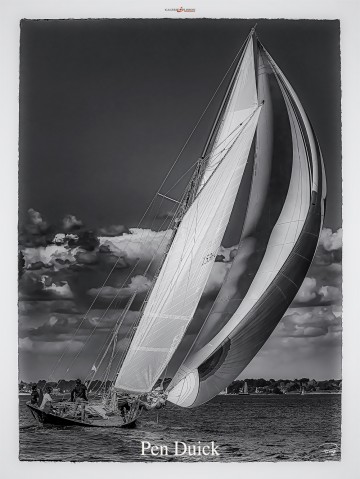 Photo Pen Duick in black and white par Philip Plisson